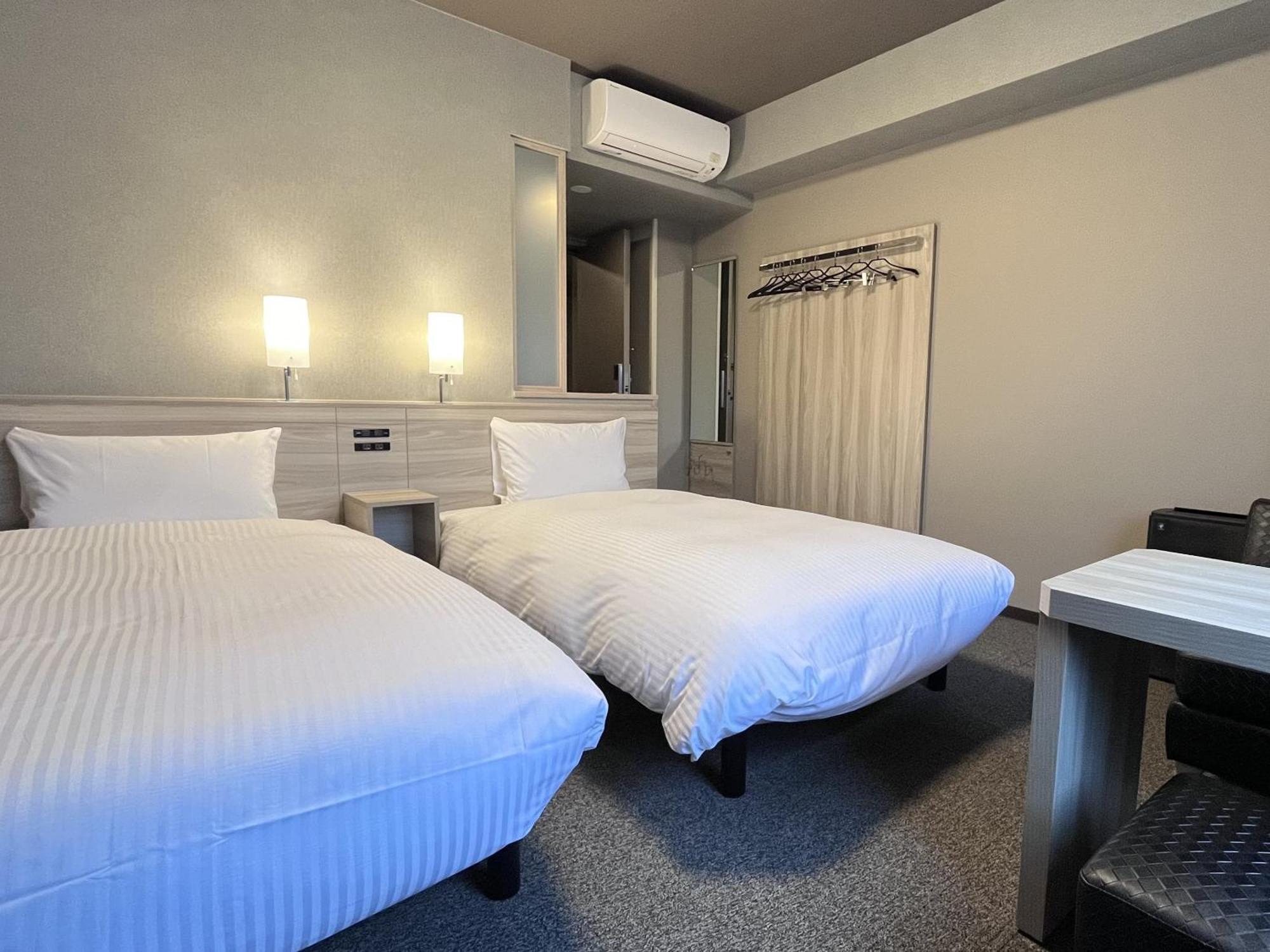 Hotel Route Inn คุวานะ ภายนอก รูปภาพ